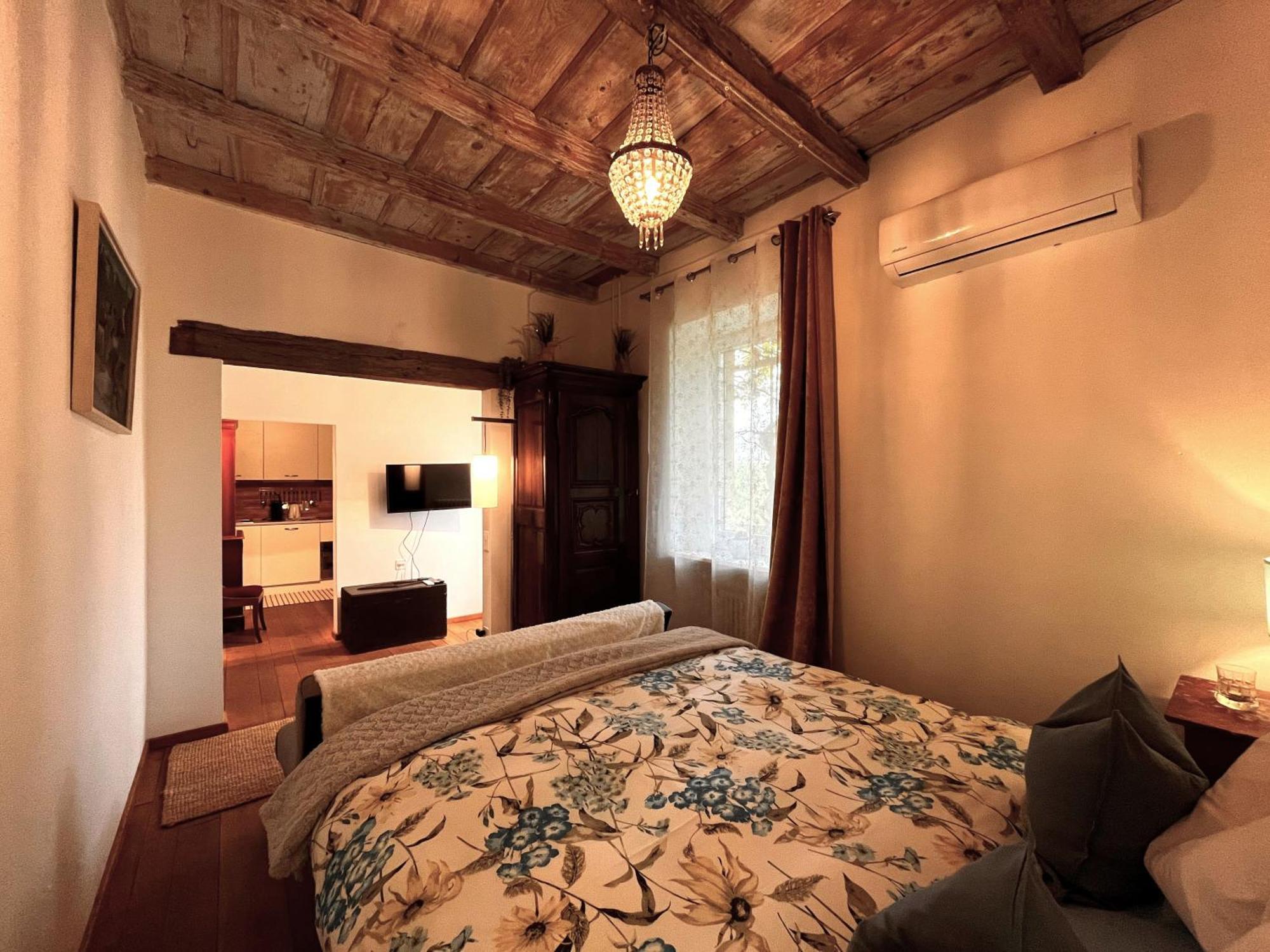 Romantico Palazzo Dei Ulivi Purasca Luaran gambar